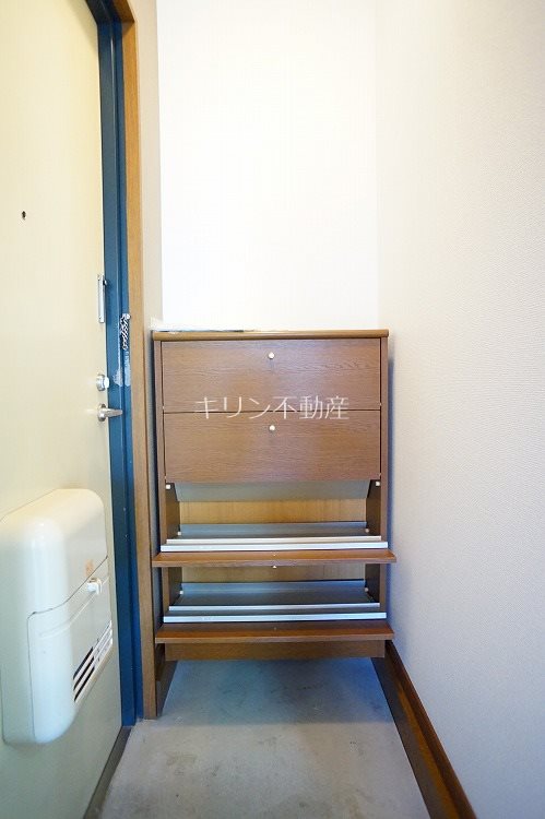 笠原ビル 玄関