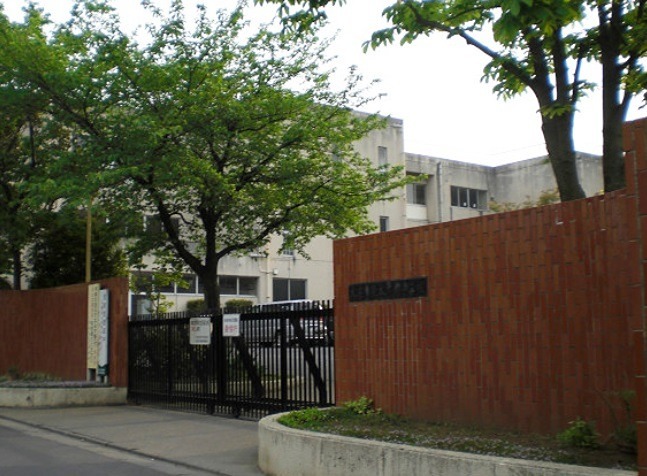 セジュール栗田B 中学校