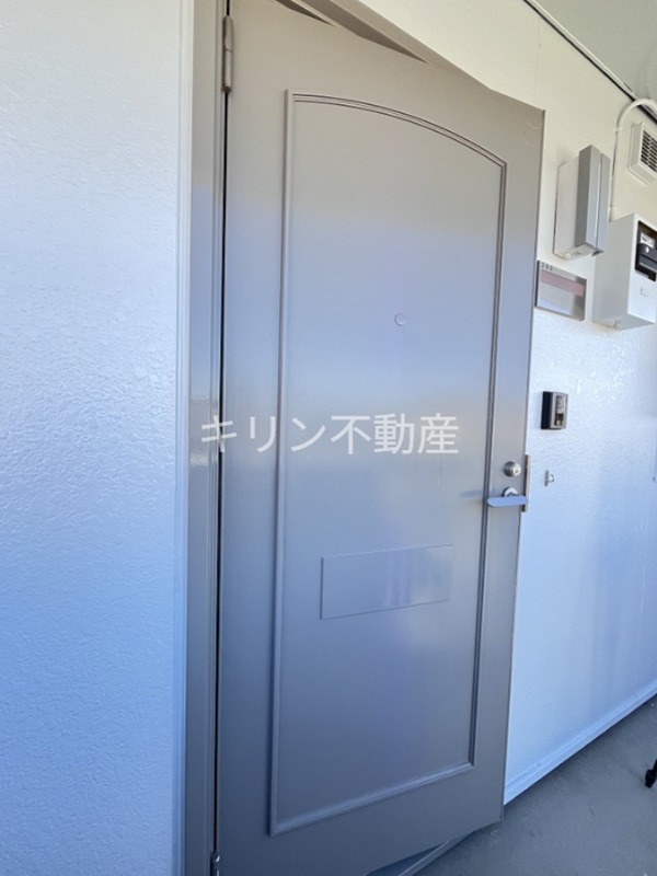 カーサ本庄 玄関
