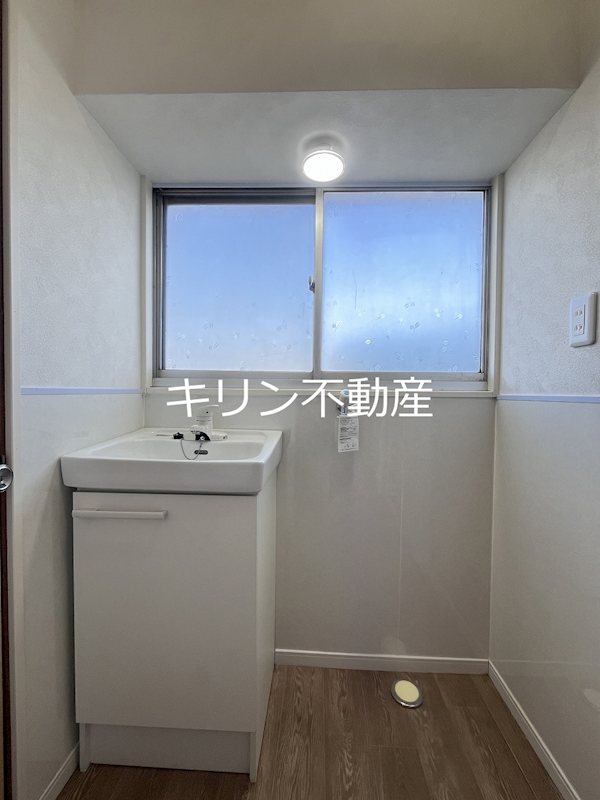 西五十子戸建貸家 洗面所