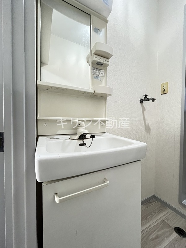 朝日町マンション 洗面所