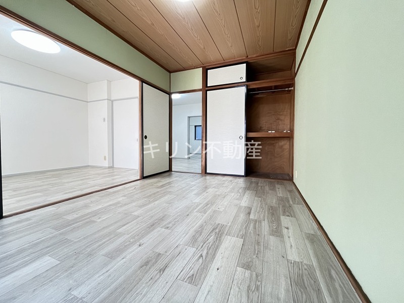 朝日町マンション ベッドルーム