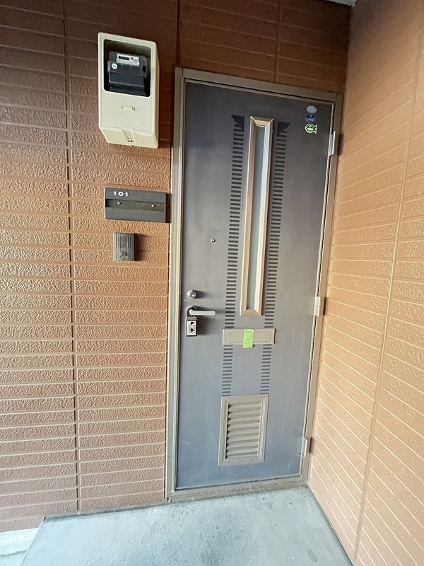 セジュールみなみ 玄関