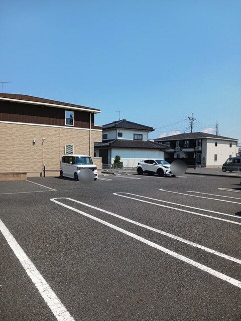 アンティポロ本庄 駐車場