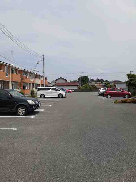 プルメリア　ガーデン　Ｂ 駐車場