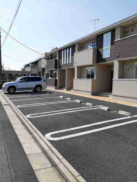 カーサ　ラッフィナート 駐車場
