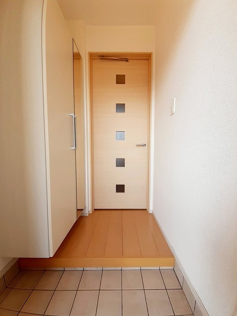 カーサ　ラッフィナート 玄関