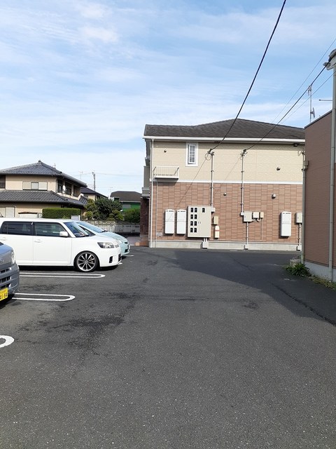 ブライトレジデンス 駐車場