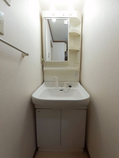 ソルフィーＣ 洗面所