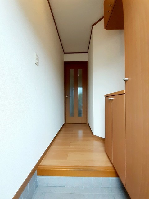 ソルフィーＣ 玄関