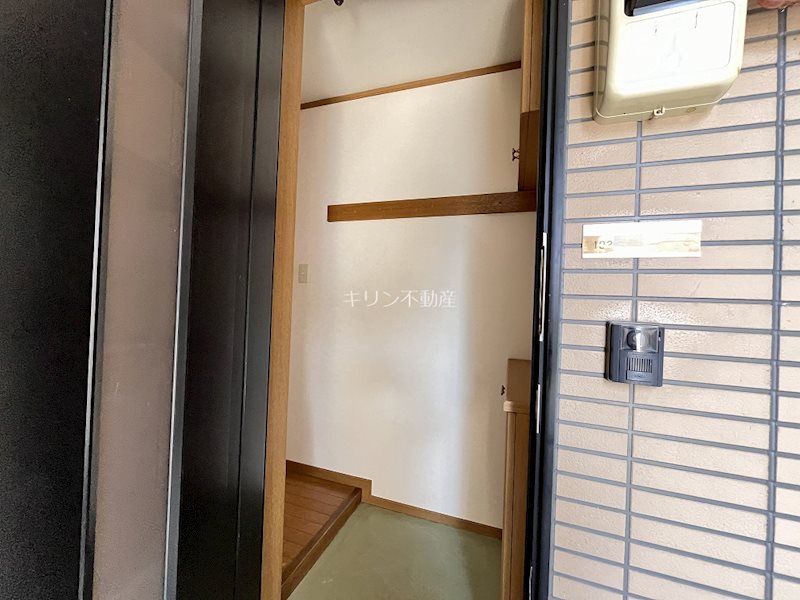 ハピネスⅡ 玄関