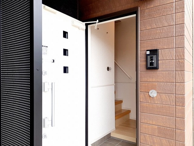 アクティーフ　児玉 玄関