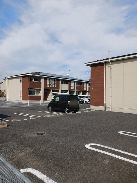 メゾン　ラフレⅡ 駐車場