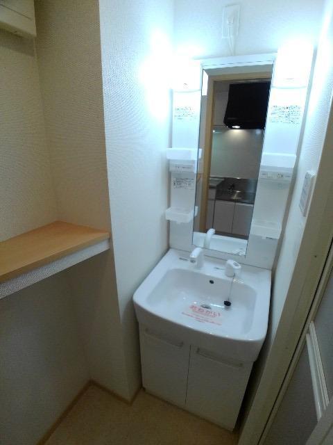 メゾン　ドゥ　ソレイユ 洗面所