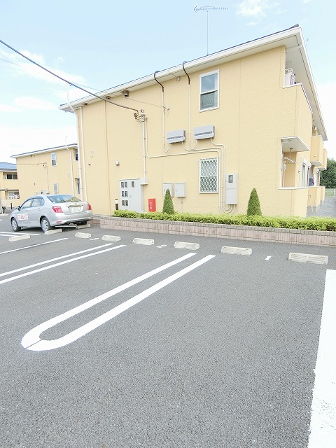 カナヤ・サンヒルＣ 駐車場