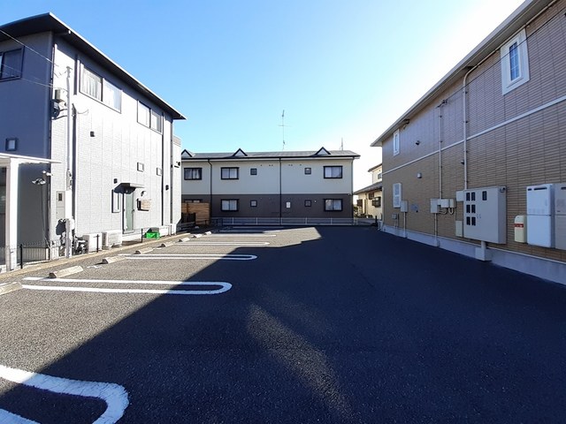 レジデンス　グレイス 駐車場