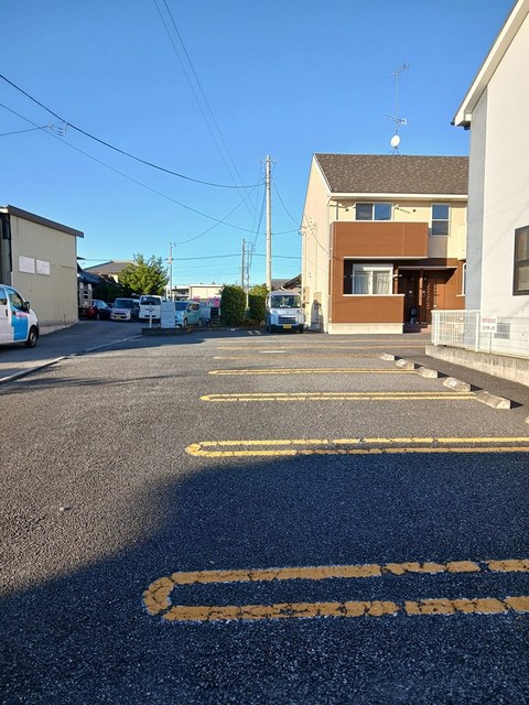 パティオ　ブラード 駐車場