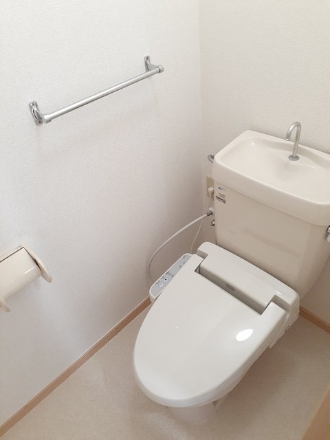ニューシティーさかえ トイレ
