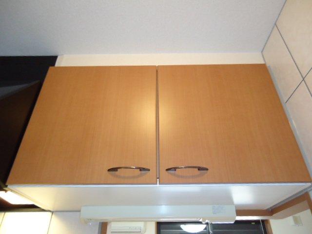 ジャルディニエールＣ 収納