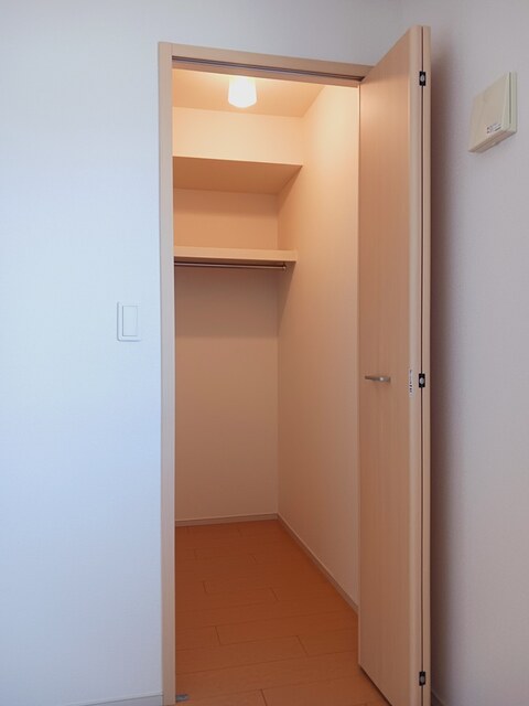 コモタウンＢ 収納