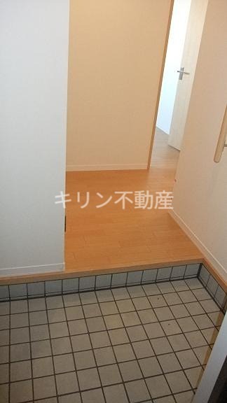 エクセレントB 玄関