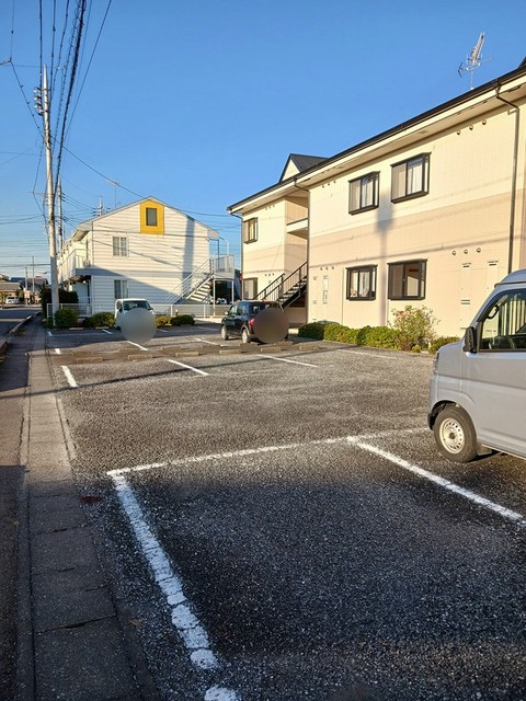 サンハイツ 駐車場