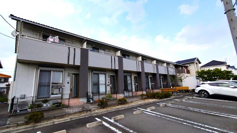MAY 外観