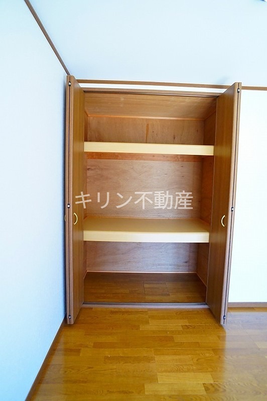 金井貸家 収納