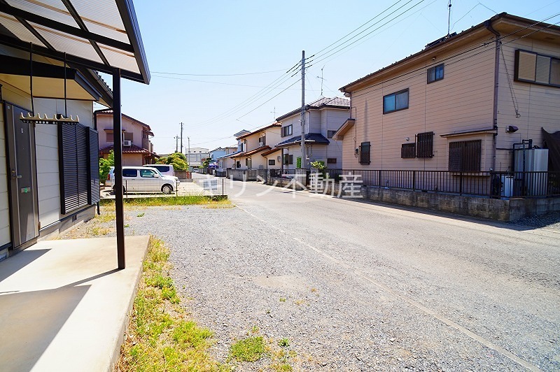 金井貸家 駐車場