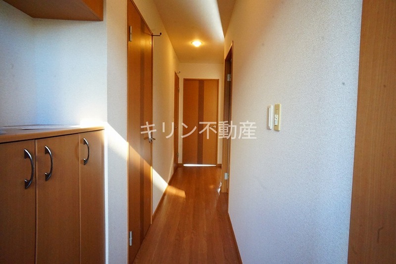 ハスヤマC 玄関