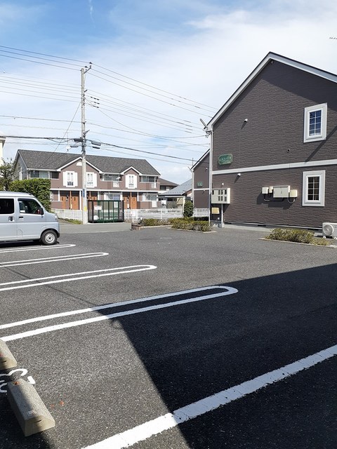 ソルフィーＢ 駐車場