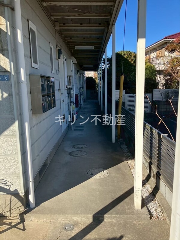 アーバン本庄B 駐車場