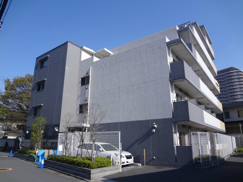 レヴィーガ練馬春日町駅前 外観