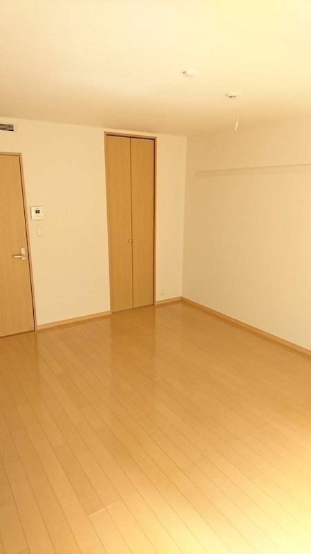 ブライトM ベッドルーム