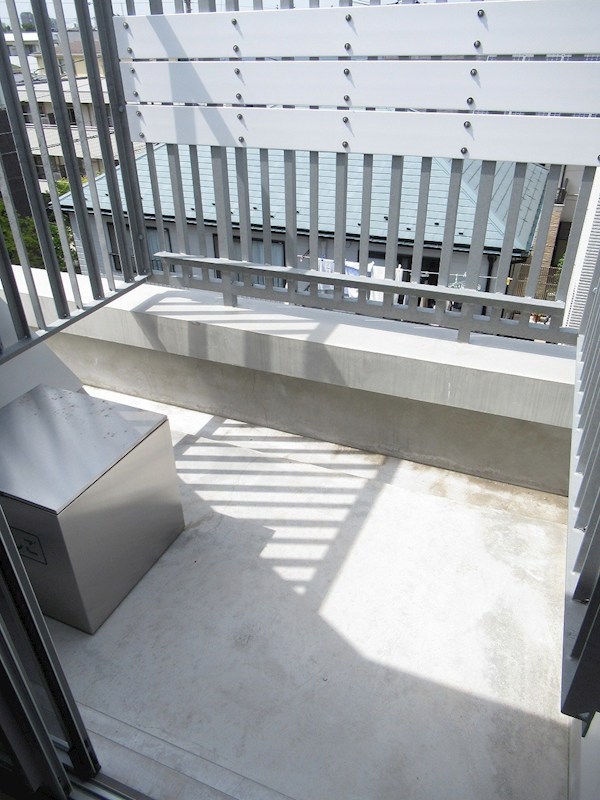 THE　RESIDENCE　DDI　NERIMA ベランダ