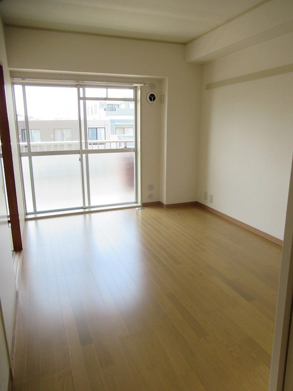 きんえいマンション ベッドルーム