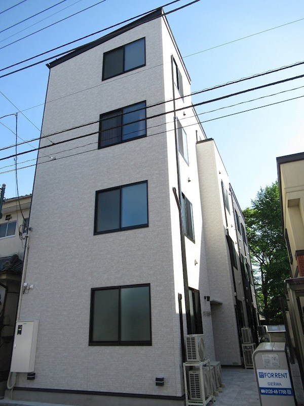 セレリア春日町 外観