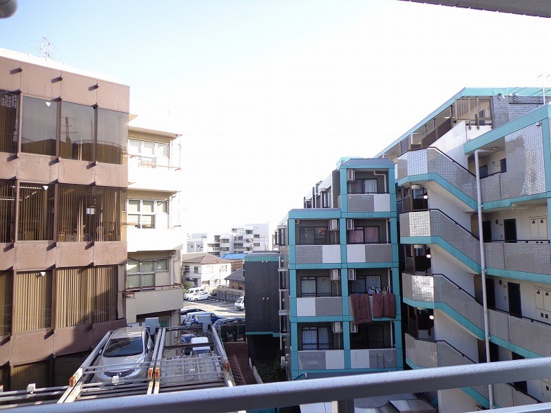 b&amp;rsquo;CASA Sakuradai ベランダ