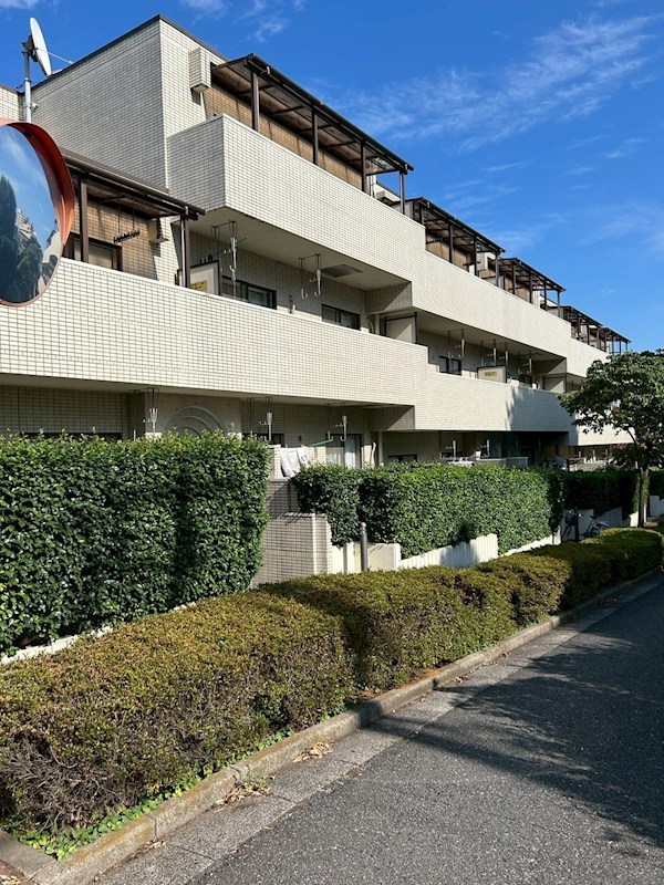 フィオーレ豊島園２ 外観