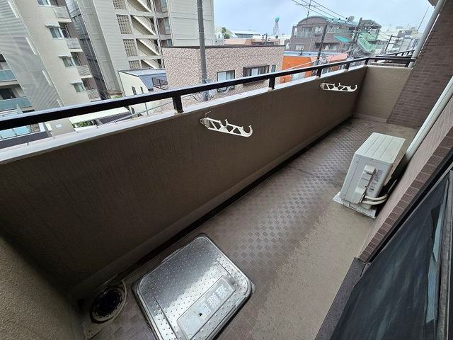 ファミール豊玉北 ベランダ