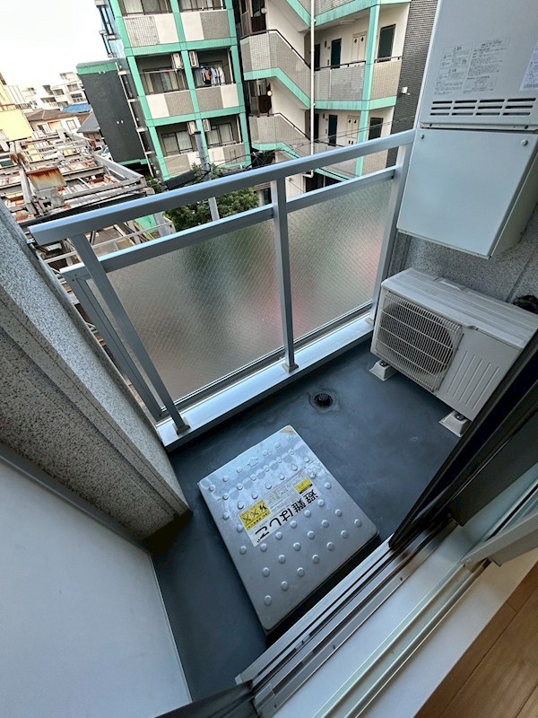 b&amp;rsquo;CASA Sakuradai ベランダ