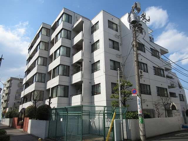 シャトーリリアーラ 外観