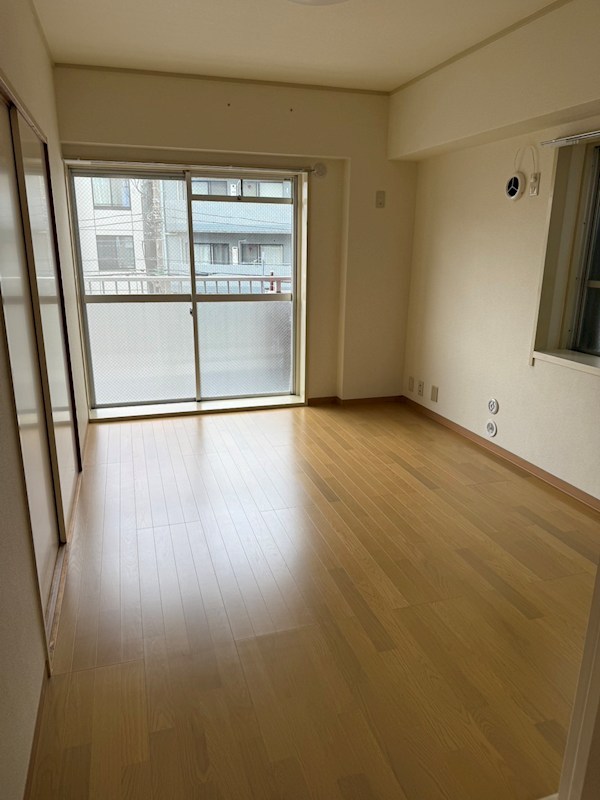 きんえいマンション ベッドルーム