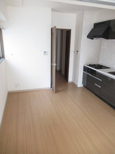 ロクサンズネリマ その他19