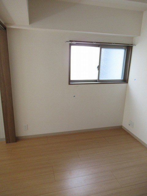 ロクサンズネリマ その他20