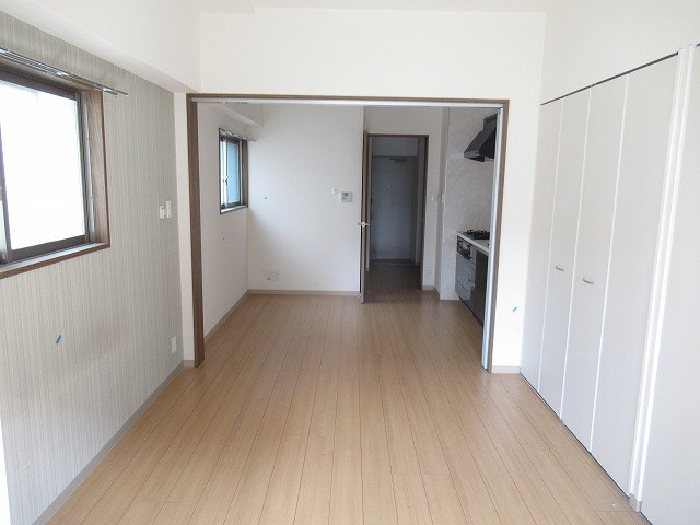 ロクサンズネリマ その他24