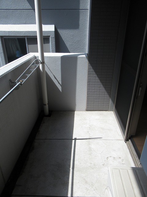 ロクサンズネリマ ベランダ