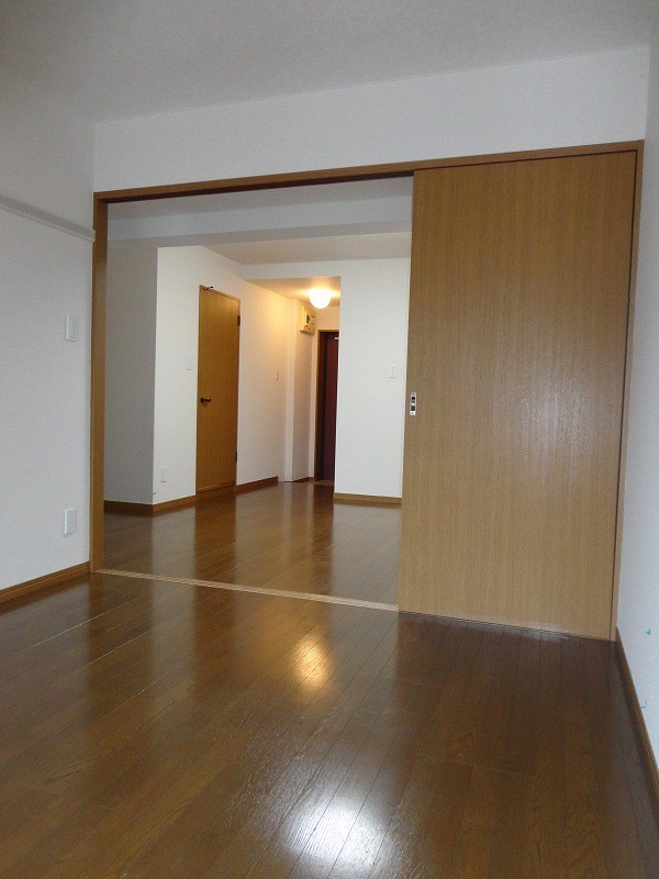 ニューポート その他30