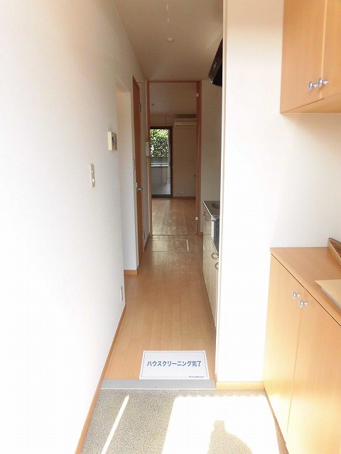 ルミエールM 玄関