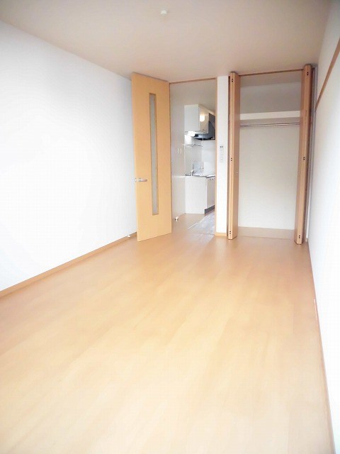 ルミエールM ベッドルーム